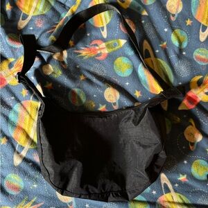 NWOT Baggu Medium Nylon Crescent Bag